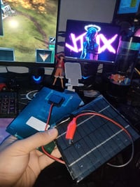 خلايا شمسية • ٤ قطع