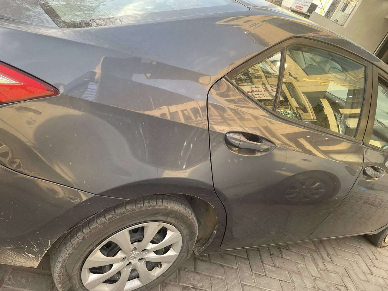 موديل ١٨
كلشي موضع بصور الحادث والسونار 
ماشية ٨٢
Le 
السعر ١٢٠
بغداد الدورة 
***********
