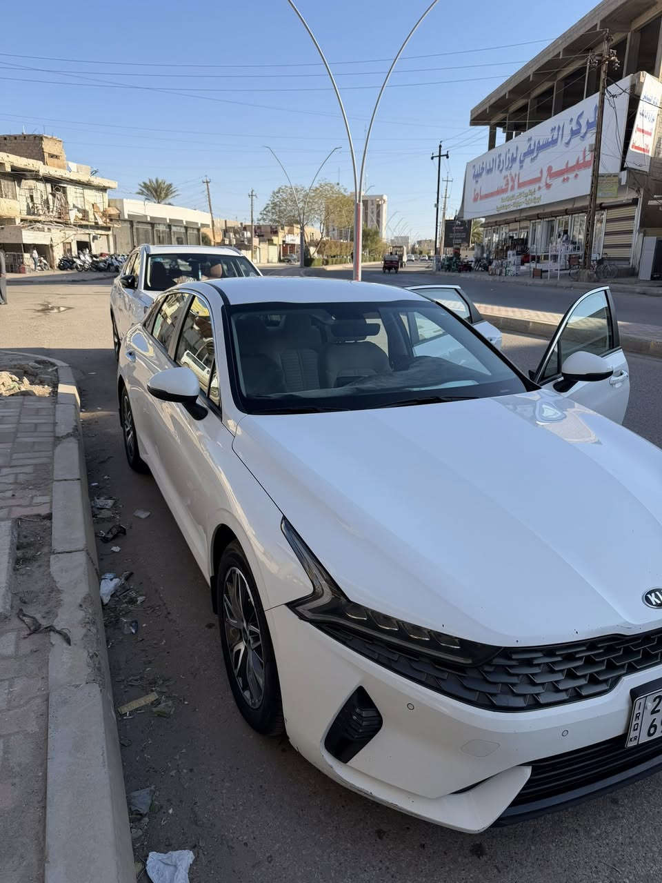 للبيع  او مراوس كامري k5 2021 سياره مكفوله ماشيه ١٩٢ السعر١٩٠   ***********
