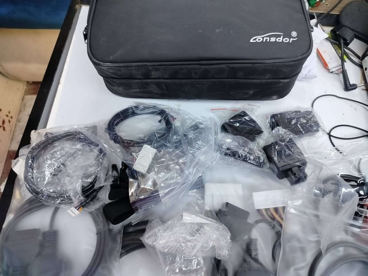 جهاز LONSDOR K518 PRO الغني عن التعريف تحديث سنتين مع بكج كامل السعر 700$  وبيه مجال ج
جهاز قص المفاتيح عمودي وافقي 

***********/***********
