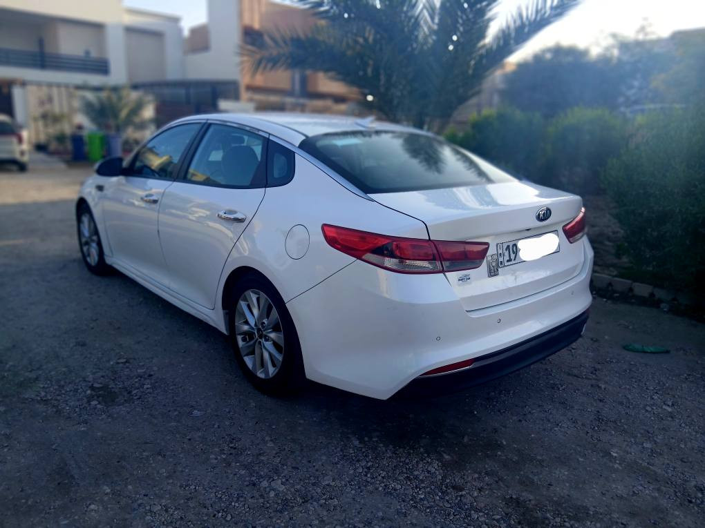 اسلام عليكم للبيع كيا اوبتيما 
موديل 2016 رقم كربلاء دولي جديد السنويه لغاية 2030 
وارد امريكي صور الحادث + السونار مرفق بلمنشور 
السياره ماشيه 98 ميل 
مواصفات EX  حجم المحرك 2400
السياره جديده وجاهزه من كلشي 
السعر 128 بيها مجال بسيط 
لاستفسار أكثر اتصل//  ***********
عنوان السياره كربلاء المقدسة اخون مكلف بنشر بيع فقط كربلاء, العراق
