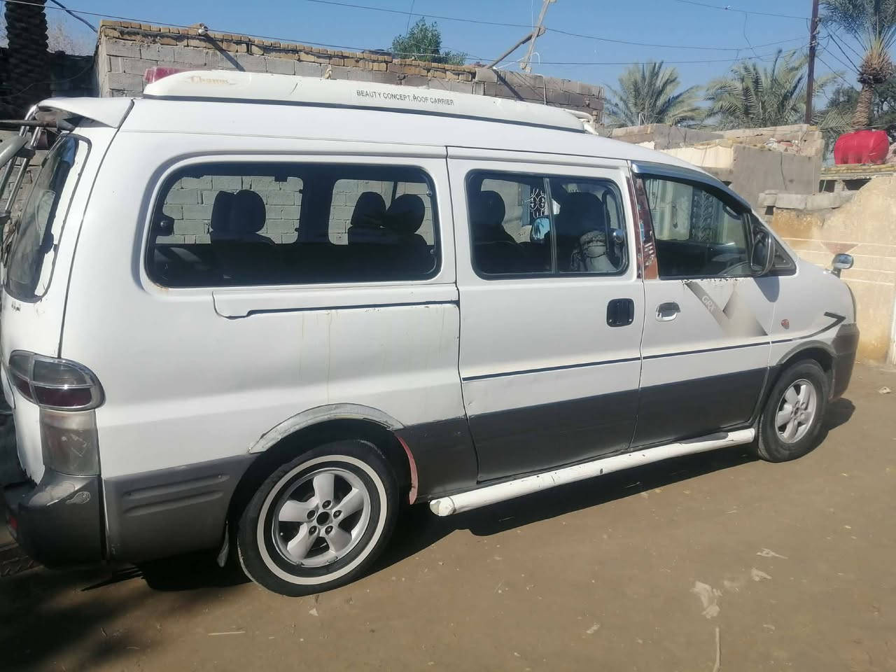 السلام عليكم.. ستاركس 2007 مفتوح دسك امامي خلفي كهربائيات كلهة شغالة تخم تاير باتري جديد سلف جديد مكينه بيهه بخار قليل كشر نضيف رقم إنكليزي هزة وسنوية جديده ل 2031 مداور ثاني يوم السعر 70 للاستفسار اكثر الاتصال على الرقم ***********
