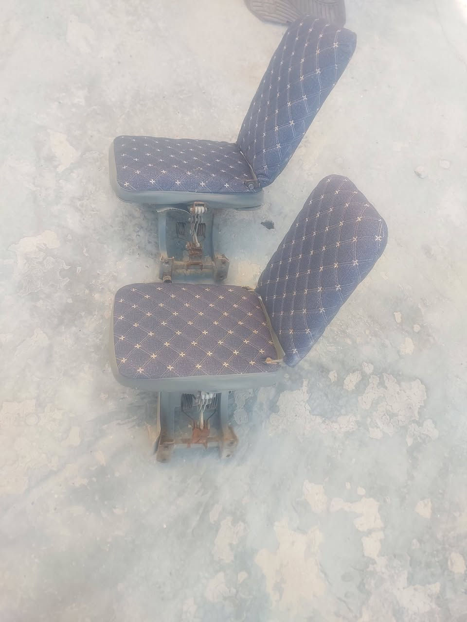 كشنات لبيع ***********
