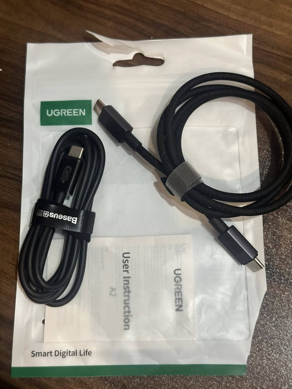 سماعات وايرات ٣ قطعة
بلوتوز ادابتر ugreen ٥.٤ و يدعم Aptx 
ادابتر تايب سي و لايتنينك otg ل سماعات و مايك و نقل بيانات
٢ كيبل تايب سي ٢٤٠ وات ugreen و baseus


**إذا كنت صاحب هذا الإعلان وتريد حذفه لأي سبب، رجاءا أرسل رسالة إلى الدعم الفني**