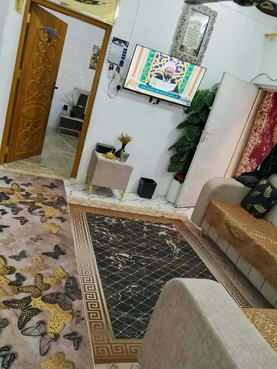 يالله دار  البيع المساحه 55متر
طابوزراعي سند 25قرار محكمه. سعر مناسب 20وبي مجال 

العنوان كوفه علوت الفحل قرب مدرست عبدالله ابن الحسين 

شارع عرضه 9متر  اساس صب سقف عكاده بناء بلوك شمال 

يحتوي ع غرفه   ومطبخ وصاله  وتخاريج داخليه وخارجيه 

الستفسار ع خاص. يوجد كافت

 المساحت الزرعيه***********
