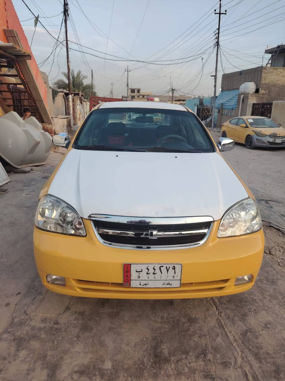 السلام عليكم اوبترا 2011 للبيع شركه عامه
السعر 61 وبيها مجال للشراي 
سيارة جاهزة مابيها نقص بس التبريد عطلان 
رقمها الماني بغداد مكينه وكير وصدر مكفول 
مكفوله من الكص ومابيها حادث غير طخات بسيطه 
للاستفسار ع الرقم اتصال او واتساب ***********
مكان السيارة بغداد الزعفرانية
