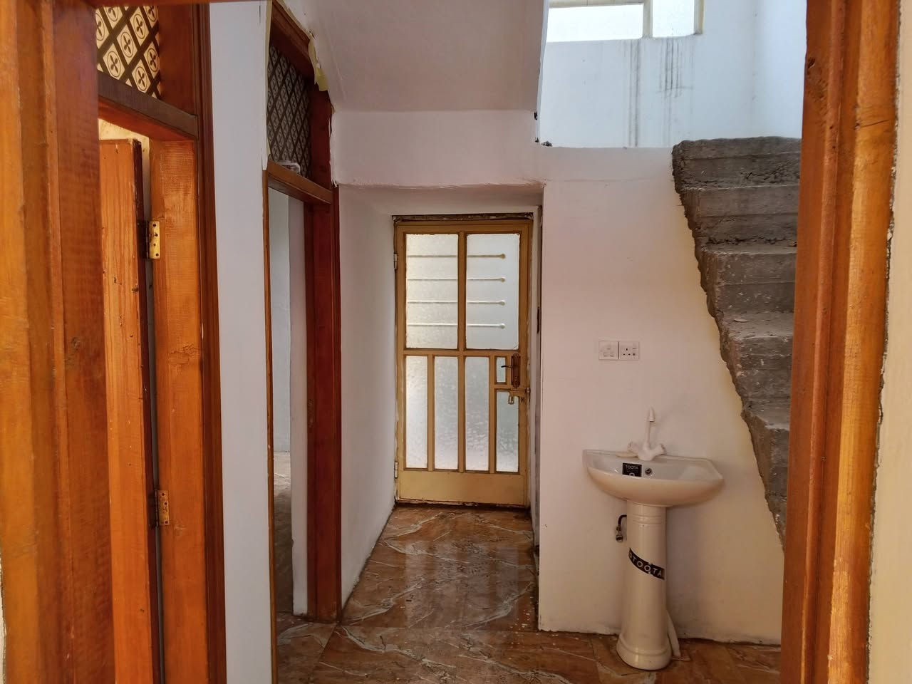 سلام عليكم مشتمل لليجار حي زليزل خلف بيت جوده ***********
