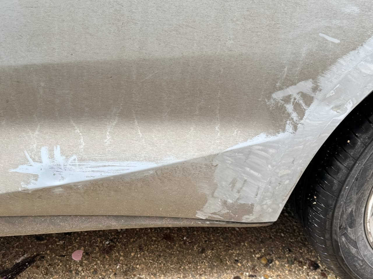 Byd qin l 2025
فول بنوراما و٤ كامرات وباقي المواصفات المعروفه الي بيها البطاريه ام ١٢٠

بيها حادث كما موضح بالصوره وبالفديو 
بيها نقص حداديه الجهه اليسره والباقي واضح

مكان بغداد السعر 21مليون وبيها مجال قليل
***********
