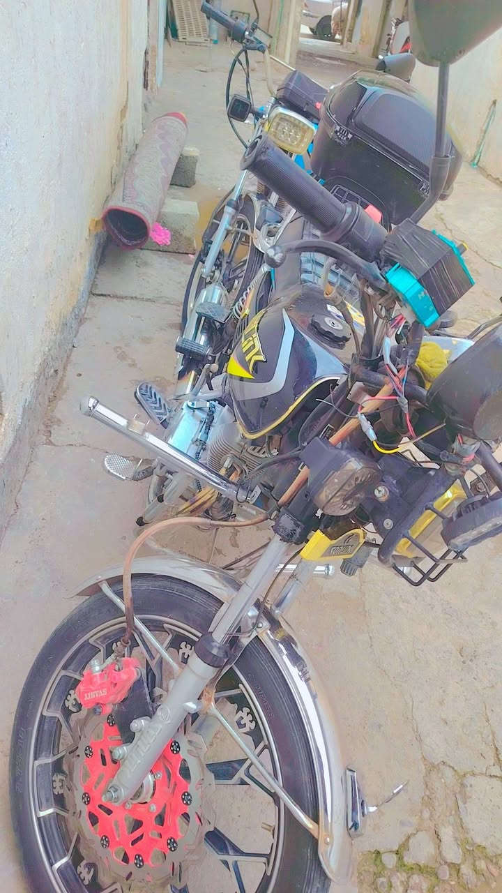 سلا عليكم ماطور إيراني للبيع محرك جديد وناعم كهربايات كله شغله سعر ٦٠٠ اتصال ***********
