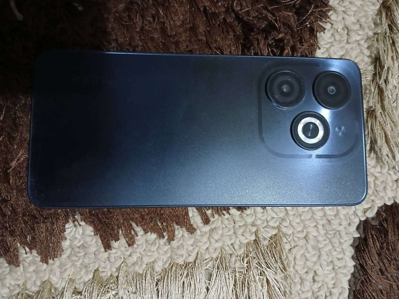 السلام عليكم عندي انفنكس سمارت 8 اصلي مو مفتوح ذاكرة 128 الجهاز شغال ونظيف كلش وكله شغال السعر 75 الف هذا رقمي *********** موجود واتس اب ماسنجر
