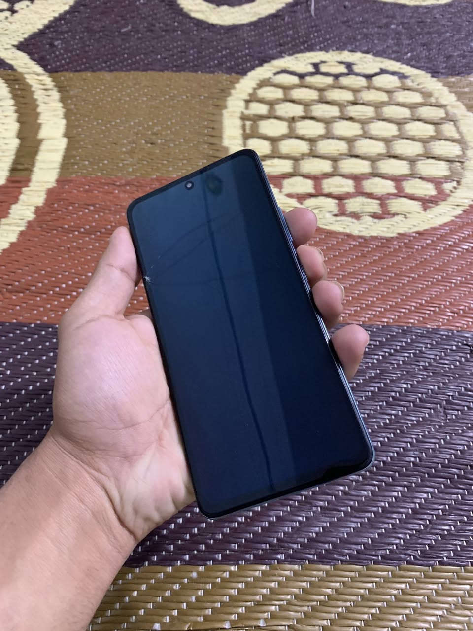 السلام عليكم
Redmi Note 10 Pro 
ذاكرة 128
معالج سناب دراكون 732G يعني ببجي 60فريم 
بي فطر بالشاشة من صفحة بس مامأثر عل لمس
والظهر مفطور 

سعرة 100قفل
العنوان الرمادي حي البكر قرب النادي الملكي 
للاستفسار اتصل وتدلل ***********
