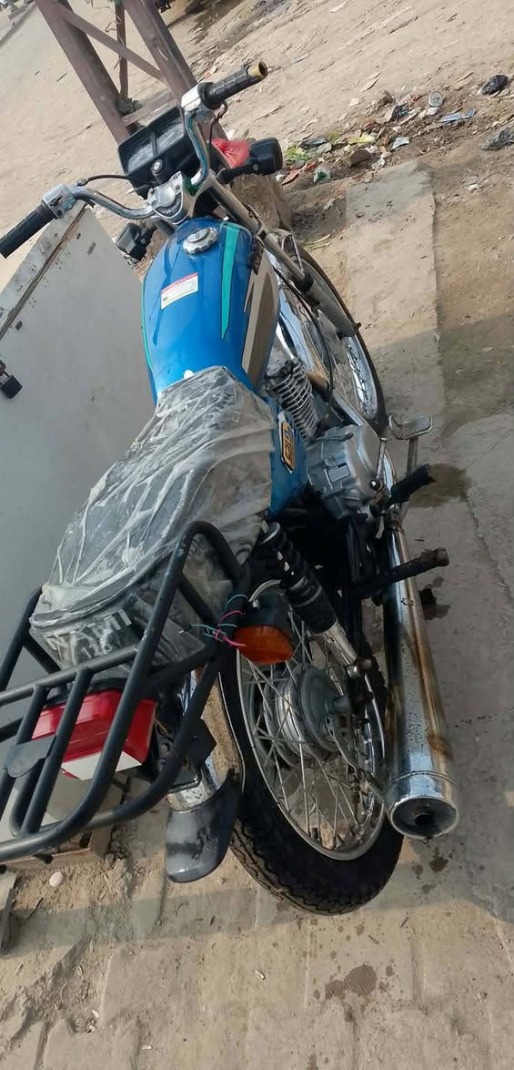 سلام عليكم نامه موديل 21كلك دراجه شوفت عينك مامتواجد عل فيس هاذه رقمي***********
