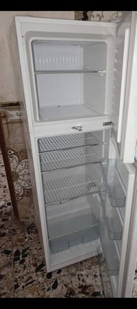 ثلاجات للبيع حجم 16 اخو جديد شراي يتصل يوجد خدمه توصيل  07703231660