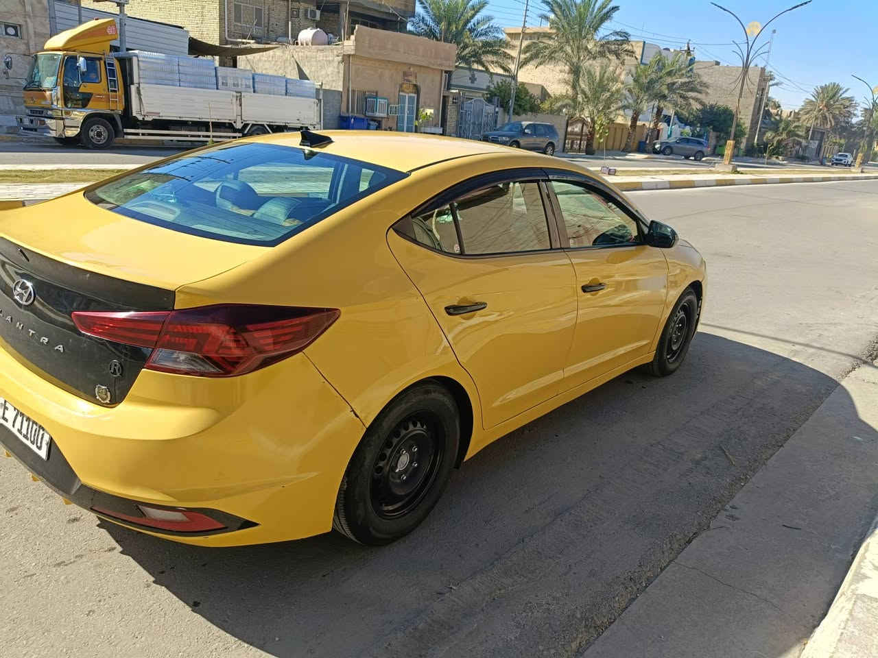 السلام عليكم النترا البيع وارد امريكي الضرر الباب صوب العبري موديل 2020 محرك 2000 دوش كير أي تي  المرغوب  مع منضومه غاز حداديه جديده تخم تاير جديد رقم بغداد بسمي تحويل مباشر مفصره هيئه وغرامات 
المواصفات نص فول 
تحديد مسار 
مانع انزلاق 
رادار جانبي 
توقف ذاتي 
السعر 135$ 
المكان كربلاء الحر 
رقم الهاتف *********** 
غير متواجد ع الفيس الاتصال ع الرقم
