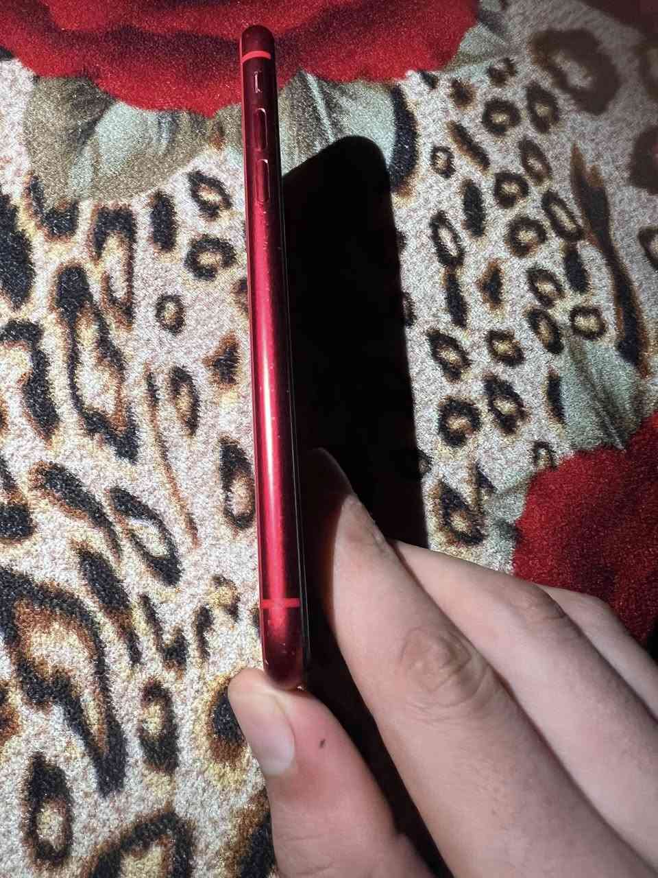 السلام عليكم 11 عادي 
بطاريه 100 مبدله اصليه 
شاشه مبدله وكاله 
ذاكره 128 
سعر 220وبي مجال قليل


**إذا كنت صاحب هذا الإعلان وتريد حذفه لأي سبب، رجاءا أرسل رسالة إلى الدعم الفني**