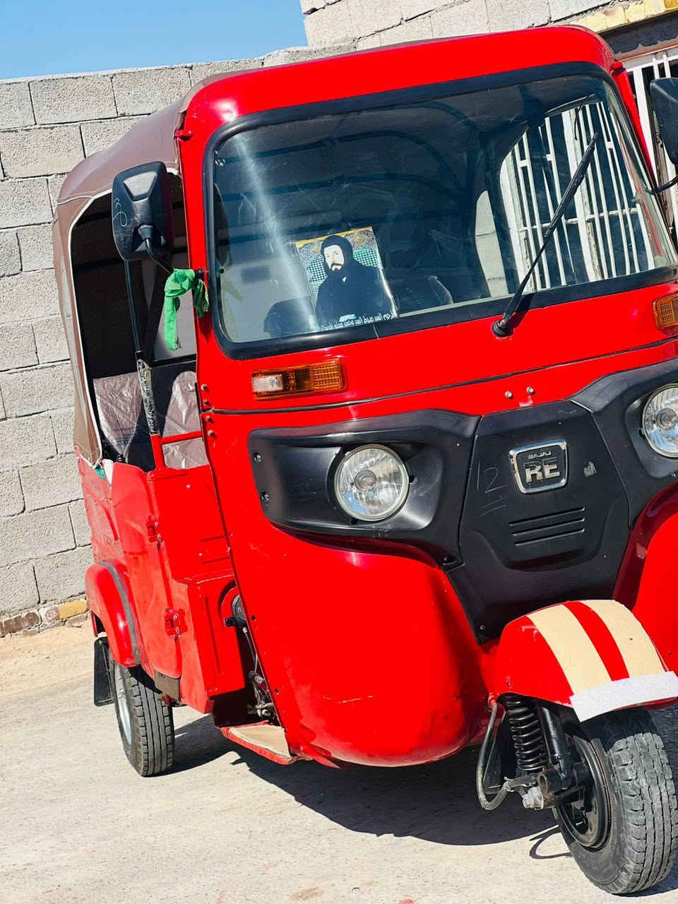 سلام عليكم تكتك للبيع موديل 22شهر 8اوراق تكتك كشره كفاله عامه حته من لخياس فقط دحكات زغار مامبينه مكينه مبدل بس ولفات تكتك حلوه مرتبه مال جناي شراي اتصل ***********
