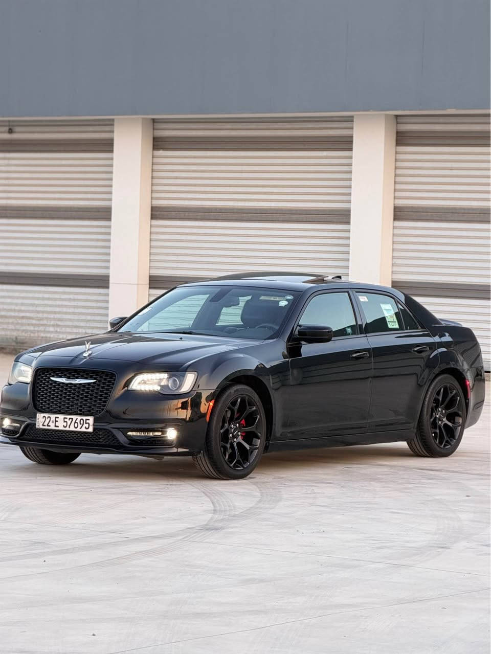 اللهم مصلى على محمد وآل محمد 
Chrysler 300S 2018 black edition 
فول فول فقط مابي رادار امامي
220$ورقە 
بانوراما دبل فتحة
كشن جلد
كشن تدفئة
كشن تبريد
كشن كهرباي 
حساس امامي خلفي
شاشة كبير
تحكمات ستيرن
مرايا قلاب ينزل
رادار خلفي 
رادار مرايا 
بجم عريض دبل لحية
لايتات ليد 
سياره تخم امامي خلفي اكسل كلى ابشرط 
اخوان سيارة كلين تايتل داخلل عراق اهنا  صاير جاملغين امامي معه بونيد ابشرط بدون دواخل ايرباك
سنوي هزة فحص كلها جديد حتى ٢٠٣١ بسمي تحويل وكالة نفس يوم رقم سياره اربيل 
 مكان السياره كركوك 
رقم الهاتف:*********** كركوك, العراق
