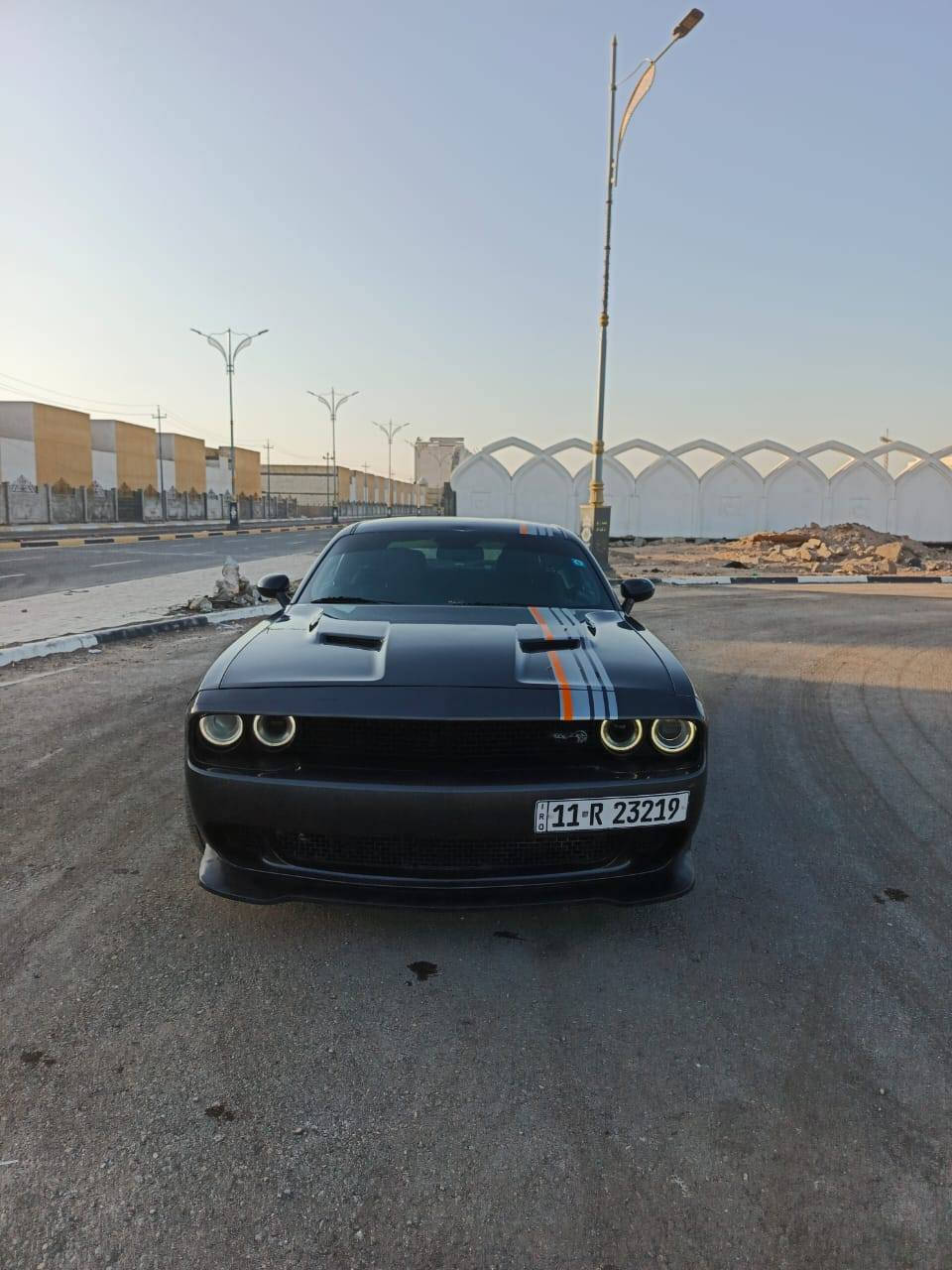 سلام عليكم للبيع جالنجر مديل 2018وارد امريكي بيه كرد بصفحه السياره حادثه كلش حلو فول موصفات عده الفتحه محرك 3600مكينه وكير وحداديه وتبريد واتخم تاير خير من الله السياره كلش جديده السعر ١٥٧ وبيه مجال 
هاتف ***********
