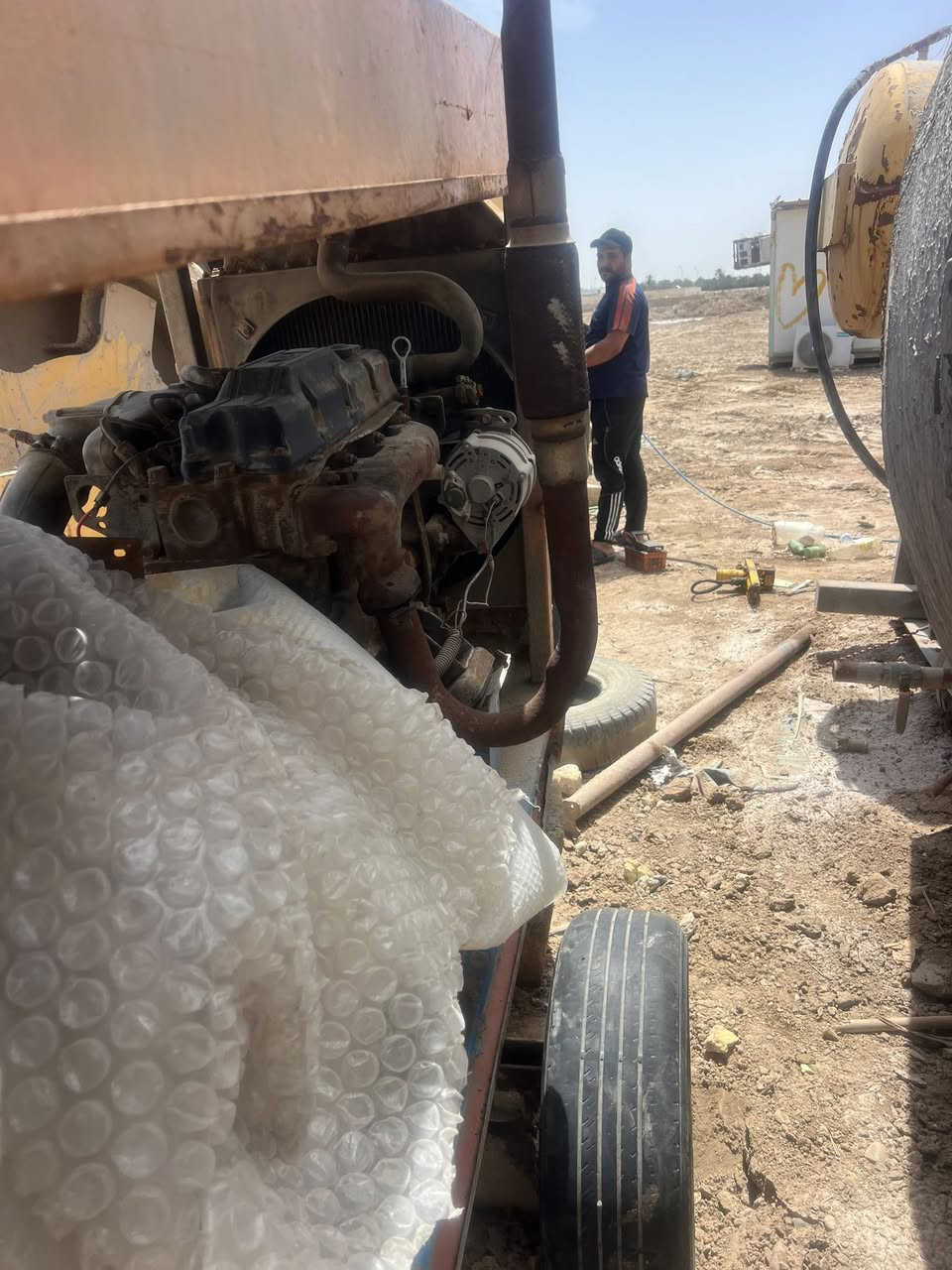 مولد كيا للبيع 
جاهز رأس توليد لف جديد ولا مشتغل ساعه شغل درجه اولى 
30 كيفي
مكينه بيها بخار بسيط
مكانه بالعماره 
سعره 11ورقه


**إذا كنت صاحب هذا الإعلان وتريد حذفه لأي سبب، رجاءا أرسل رسالة إلى الدعم الفني**