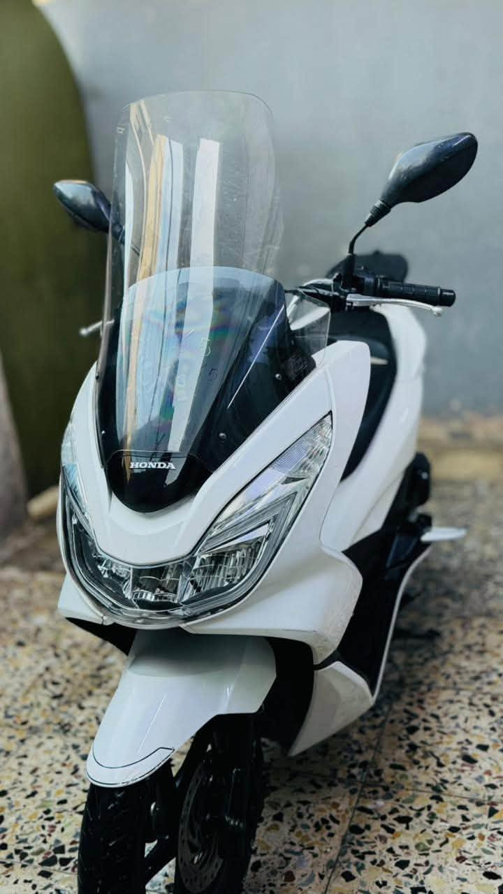 سلام عليكم اخوان دراجة pcx جيل ثاني ياباني jf الدراجه جديده ماخذها من وليد الياباني تجيب فيتر وياك وتفحص ماشية 44 الف مكاني بغداد مدينة الصدر السعر 17 وبيها مجال للاسفسار *********** غير متواجد على الخاص
