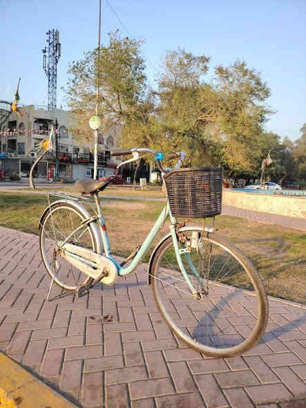 سلام عليكم
للبيع بايك بناتي حجم 26
لون مميز 
بايك كامل مكمل من كلشي 
 دسك دهني خلفي
سلة امامية
لايت امامي 
صنع ياباني اصلي ومختم 
 السعر 80 وبي مجال 
للتواصل ***********
