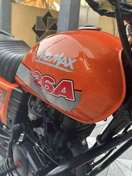 السلام عليكم 👋🏻
دايون 2025 200cc محرك CBF 
لون 🧡🍊 برتقالي 
دراجة خير من الله جديدة طالعة من المعرض قبل سبوعين 
سويجين 2 
دهن بترومين
السعر ( 1550 ) وبيها مجال
الهاتف ( *********** ) او واتساب
