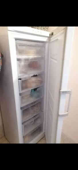 السلام عليكم ورحمة الله وبركاته
مجمدة  للبيع بسعر جدا مناسب  175 وبيها مجال
تجميد درجه اولى عنوان هفلان
للأستفسار واتساب ***********
