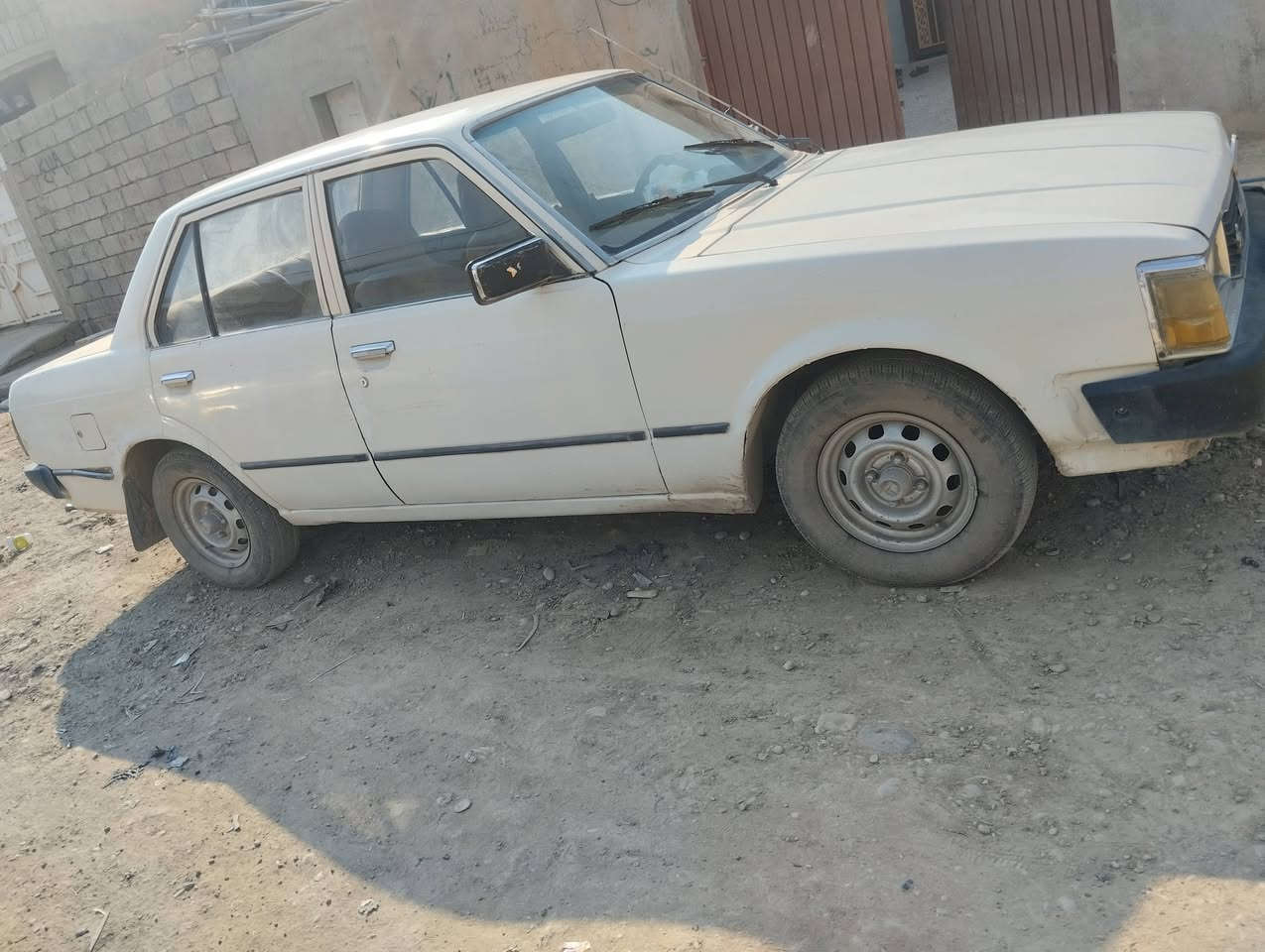 سعر 27
محرك معمر رايمن 
طخم تاير جديد 
باتري جديد 
رقم نينوى مشروع وطني 
سنوية لل 26 تنتهي 
كابون بانزين بيها شرط الوكالة والتحويل 
***********
***********
