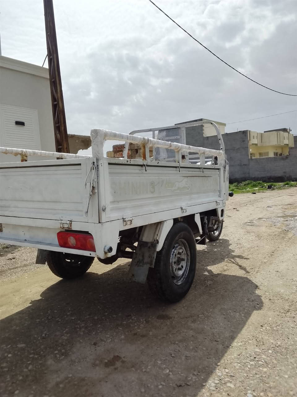 السلام عليكم ستوته ام طير موديل 2018 منفيس اصلي نضافه فول لا ركبه طاكه ولا شاصي كفاله عامه السعر 1150مليون وميه وخمسين رقم ***********
