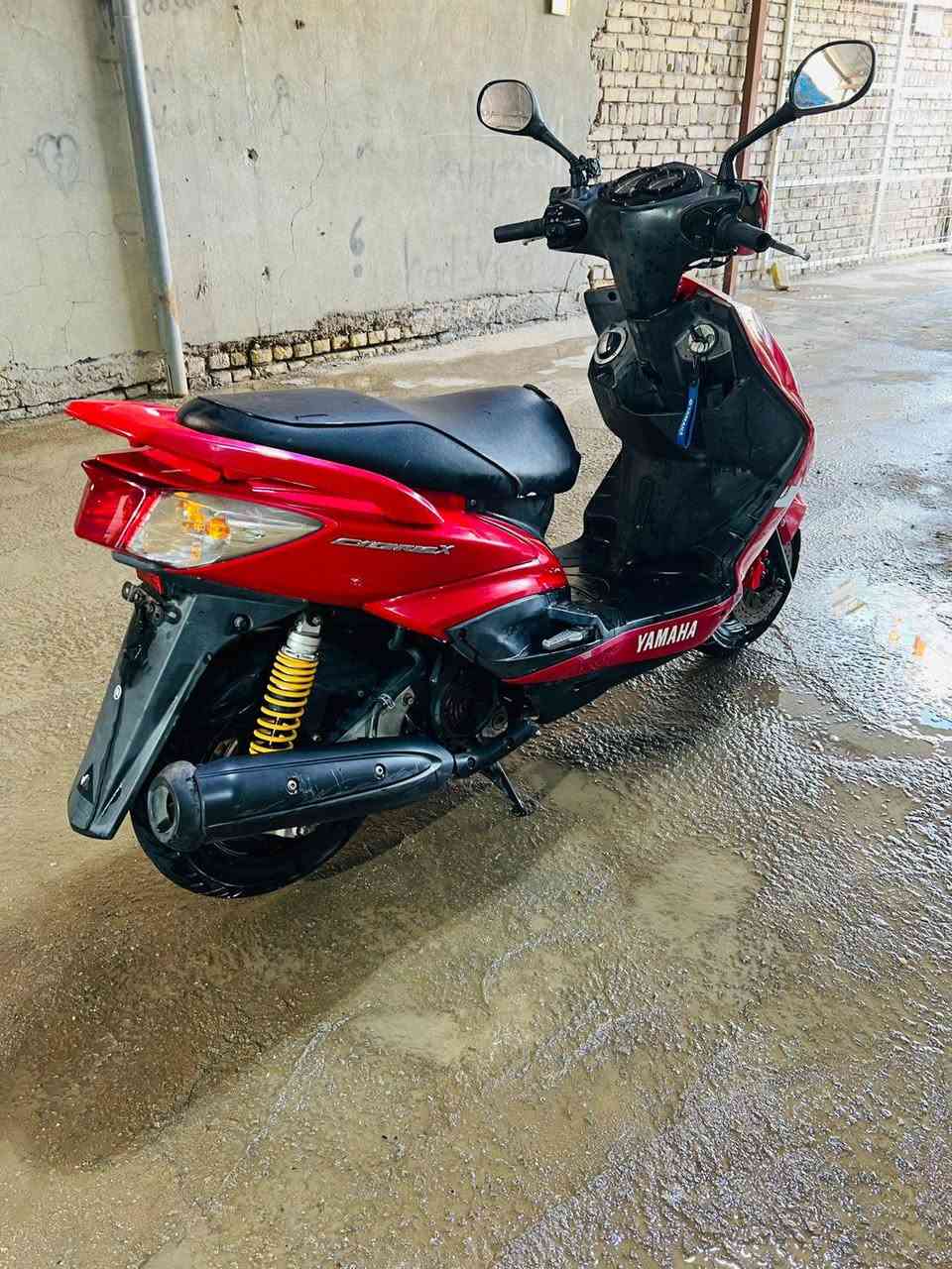 سكنز ياباني اصل منفيس بأسمي مطلعه من الوكيل قبل شهر موجود ب المكاتبه ماخذه 13 ورقه محرك نوزل دراجه جديده كلش و نضيفه شخط مابيه محركه نوزل  كله شرط سعره 11 وبيه مجال بسيط كلش *********** العنوان بابل
