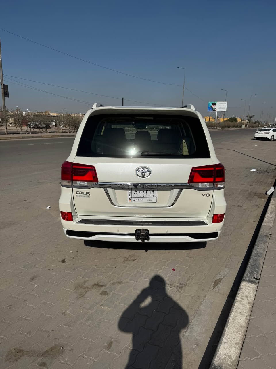 سلام عليكم
تيوتا لاندكروزر  جكسار
مكينه 8 سلندر 
موصفات وايد ادشن  وكالة بريم
فول موصفات بعد معروفه موصفات البريم
سيارة نضربت دعاميه الاماميه وضرب الايرباك مالته 
مبدل دعاميه اماميه فقط بدون اي اثر اخر 
وبيه بارد بالباب الخلفي القطعه السفليه للصندوق
رقم سيارة بغداد مشروع الوطني
مكان السيارة البصرة منطقة الجنينه شارع البهو
سعر 475 وبيه مجال 
للاتصال/*********** ابو الخصيب, البصرة
