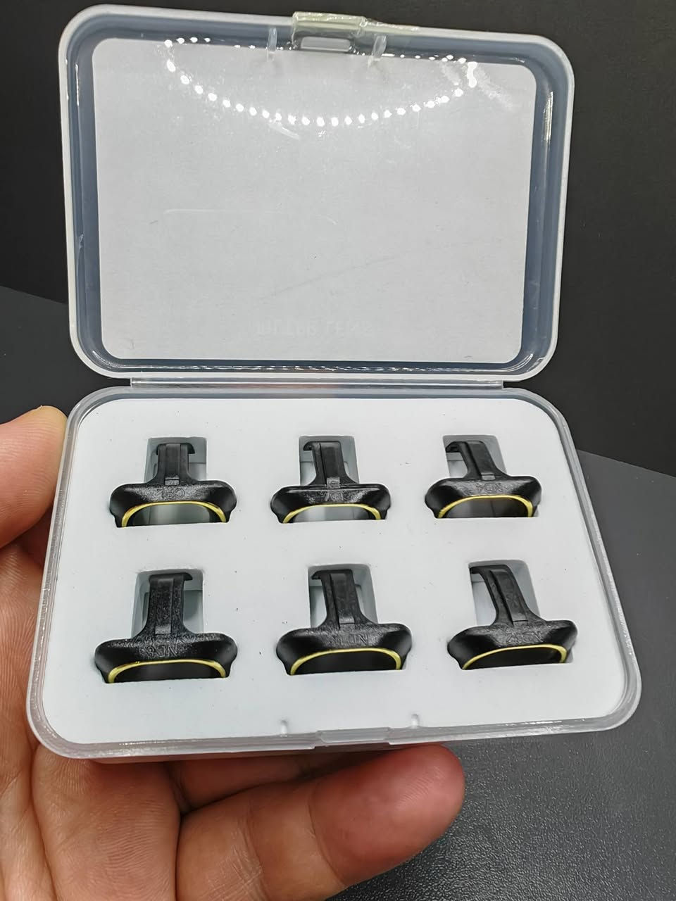 سيت فلاتر كامرات DJI احترافي 6 قطع، للموديلات التالية For DJI Mini / Mini 2 / Mini SE
تمتع بتجربة تصوير احترافي وسينمائي مع فلاتر لكامرات دي جي اي، سيت مكون من 6 قطع ND-4/8/16/32-PL + UV + CPL
سيت جديد غير مستخدم، كوالتي ممتاز جدا
يوجد توصيل لجميع المحافظات ***********
