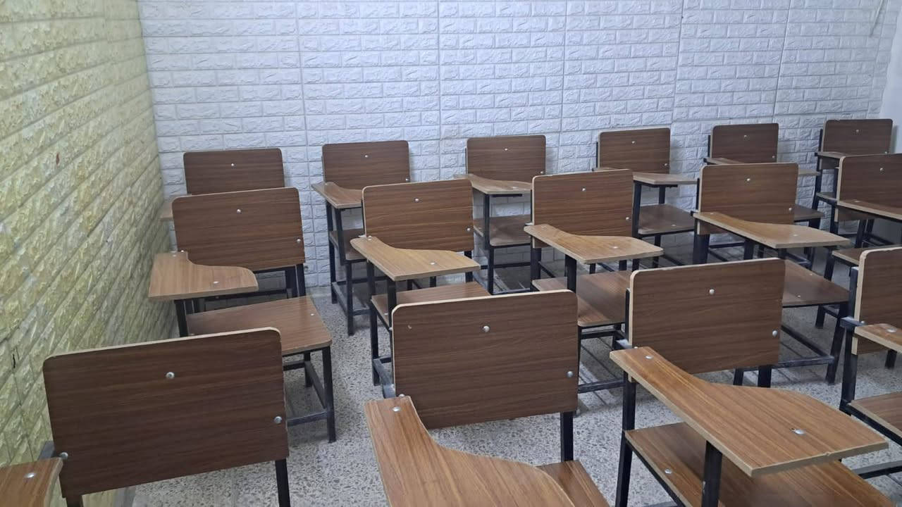 للبيع كرسي جامعي العدد 80 كرسي مع سبورات عدد 3
#مكلف بالنشر التفاصيل الاتصال ع الرقم ***********
