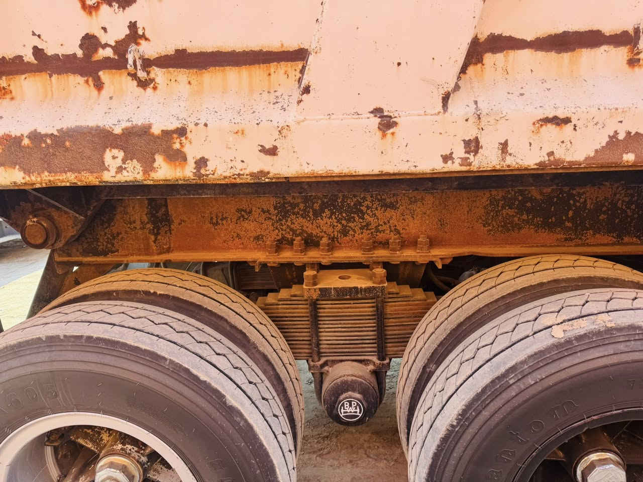 سلام عليكم عربانه علم موديل 2008                           تخم تاير   اتصال عله هاذه رقم ***********
