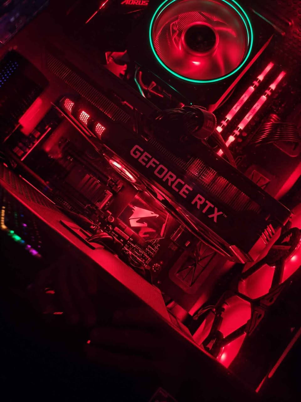 المواصفات كل القطع براندات قوية

مذربورد : Aorus Gigabyte B450 PRO
باور سبلاي : Gigabyte Gold 750w
الرامات : Ram 2x8 gb 3200hz Crusial Ballistix RGB
المعالج : Cpu R5 5600x
كارت الشاشة : GAMINGPRO Palit GeForce RTX 3070Ti 
الكيس : Case Mini Tower Cruiser Black RGB
الهارد الاول : Lexar M.2 256 Gen4
الهارد الثاني : Seagate BarraCuda 2TB

سعر الكيس فقط : 1200

الشاشة
AOC FULL HD 165hz حجم 24 سعر 160 الف

تجميعة كاملة كيس وشاشة احسبلة الك ب 1300 قفل
الشراي يدخل خاص وبالخدمة
متوفر توصيل جميع المحافظات عمارة, ميسان


**إذا كنت صاحب هذا الإعلان وتريد حذفه لأي سبب، رجاءا أرسل رسالة إلى الدعم الفني**