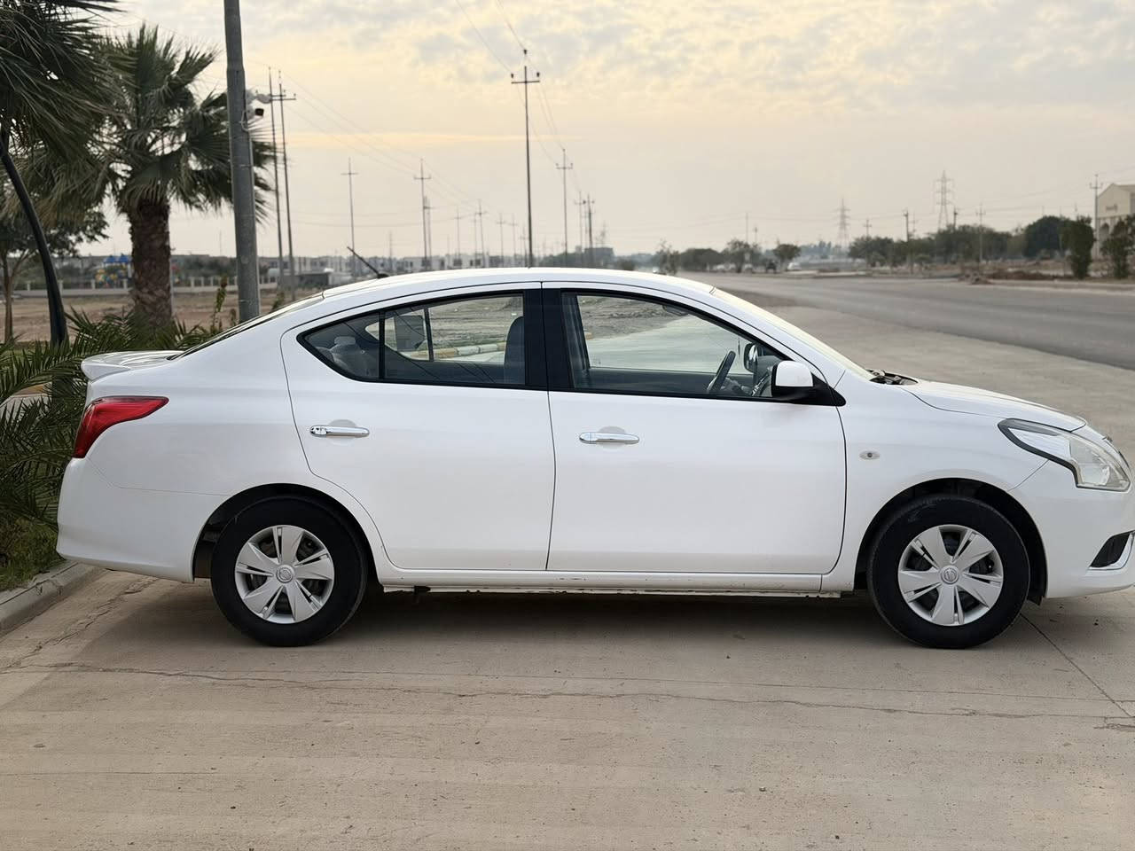 سلام عليكم 
نيسان صني هندي بليته زركه 
2020 
78K
السياره جاهزه من جميع النواحي و  على وضع الشركه 
السونار مرفق بالمنشور 
مكفوله من صبغ وبارد او تبديل 
السنويه جديده وباسمي تريد تحويل تريد وكاله حاضر اني 
السعر المطلوب ١١٦$ وبي مجال بسيط 
مكان السياره ديالى خانقين 
***********
