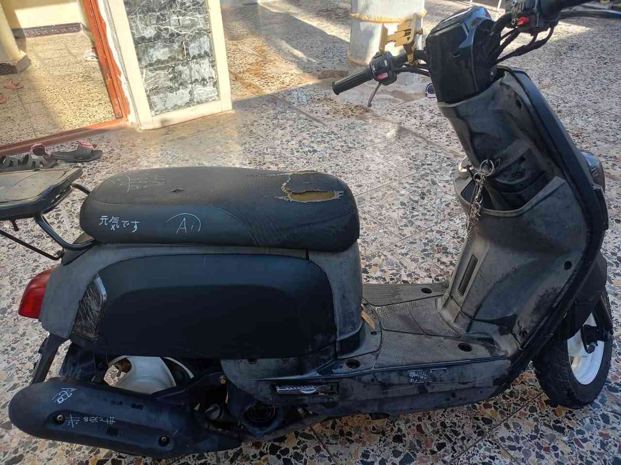 السلام عليكم بوليس نوزل الدراجة نضيفة ما مفتوحة وبيهة بعض الملاحضات بل كفر مكينة بلادية شرط مكاني حي اور متواجد خاص وأسف علة أطاله


**إذا كنت صاحب هذا الإعلان وتريد حذفه لأي سبب، رجاءا أرسل رسالة إلى الدعم الفني**