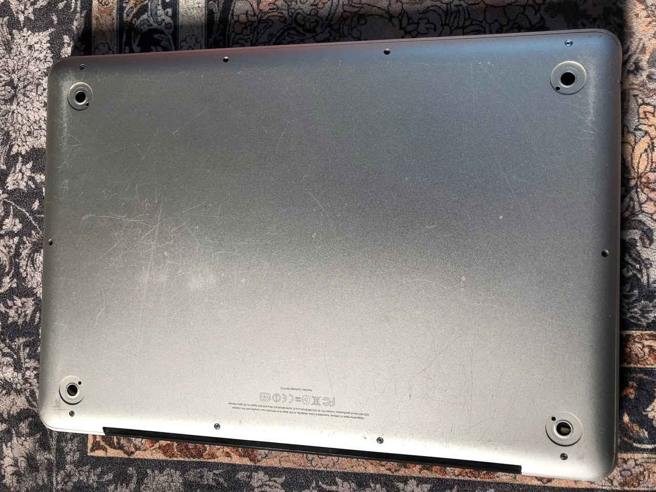 لابتوب ماك بوك برو 2012 mid

رامات  8x2 16gb

كرت شاشة intel hd 4000 

Core i5 2.5 GHz dual core intel

13 انج 

ثلاثه انظمه عليهه منصب ماكنتوش كاتلينا نظام ابل
نظام ويندوز ونظام اندرويد
وممكن اخصصلك نظام واحد او اي نظام تريده او حتى اذا تريد نظام ماكنتوش احدث بس تتحمل موضوع الحراره العاليه

هاردين داخلي واحد 128 ssd والثاني 320 hdd

وكذلك مستبدل قارئ الاقراص الى راك داخلي خاص ب اضافة هارد ثاني 

الابتوب بيهه نقص البراغي مال القبق الجوه و كذلك الكيبل مال الكاميرا يحتاجله ربط حته تشتغل الكاميرا

السعر ٢٠٠  الف قفل 

خاص لو شراي


**إذا كنت صاحب هذا الإعلان وتريد حذفه لأي سبب، رجاءا أرسل رسالة إلى الدعم الفني**