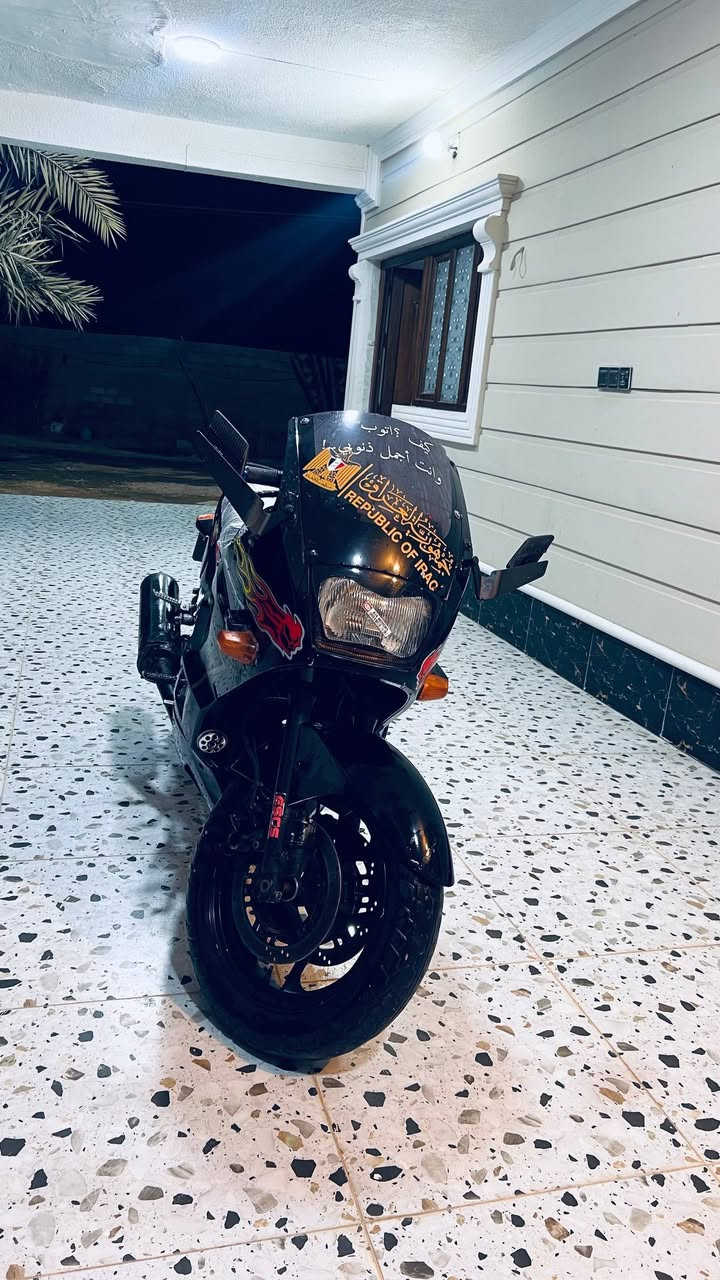 سزوگي 2004 مطلوب عليه 1,350 وبيه مجال شي قليل
***********
