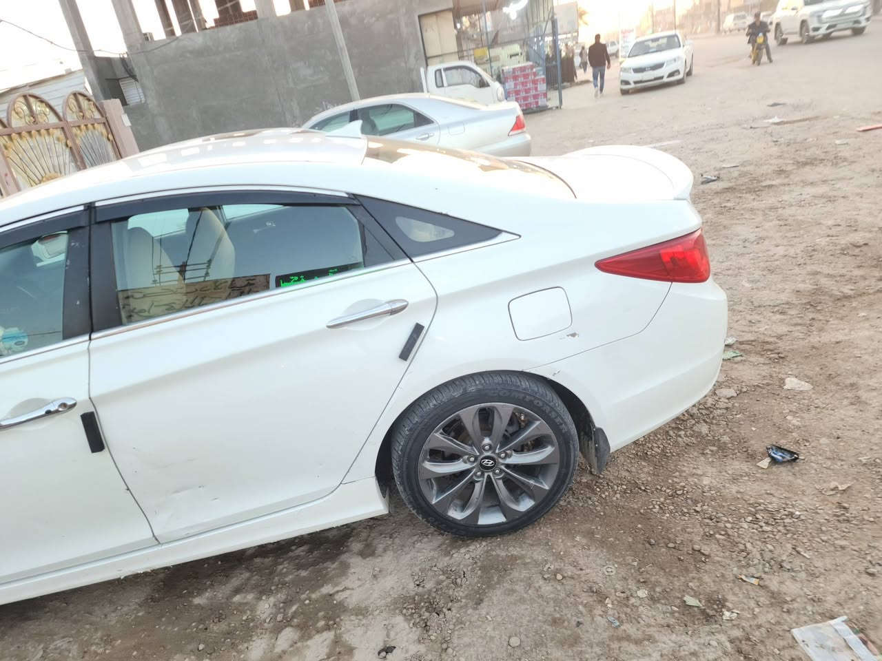 سوناتا ١٣ امريكي Gdi تنسى دوانز بصمات تشغيل وأبواب كشنات تدفئة بيها قطعة صبغ وقطعه تبديل فقط وسونارها موجود ماشية ١٨٤ الف كير محرك حدادية تايرات باتري داخل كهربائيات كله جديد ع ايدي رقم شمالي ألماني مكانها حلة سعرها ١٠٥ وبيها مجال قليل للإتصال. ***********
