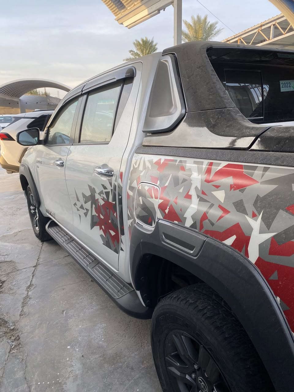 السلام عليكم
للبيع تيوته هايلكس سته اسلندر تي اردي سيد نهرو فول موصفات كفاله كامه من عده شبر صبغ فقط ماشي 140 جديده حيل السياره كامله مستمه الى الاخير رقم اربيل تحويل مباشر السعر 330 $ وبيه مجال المكان بابل مشروع المسيب *********** الاستفسار
