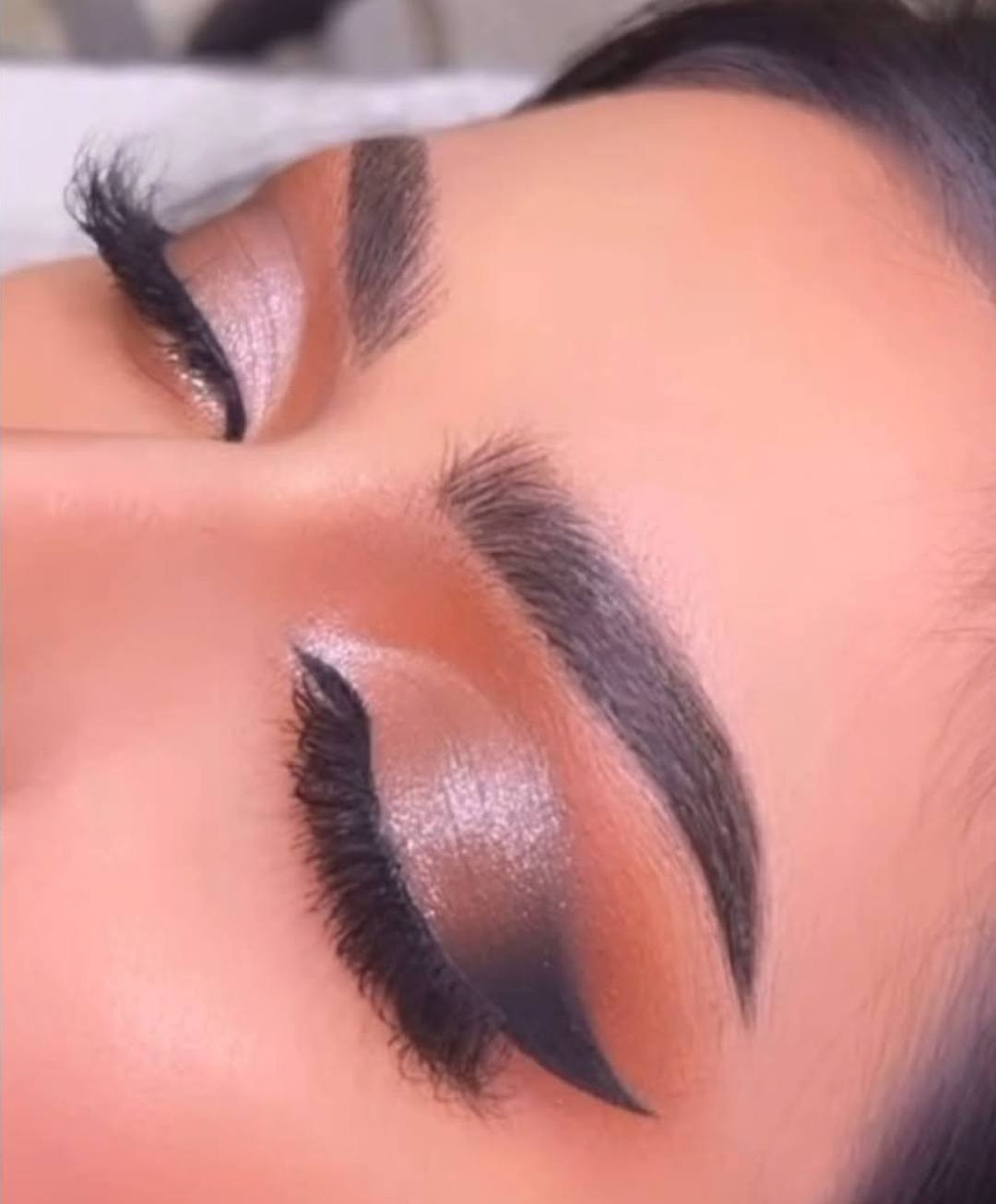 هلاوو بنات ❤️
الي عدها حفلة تخرج او مناسبه او عروس ومحتاره وين اتروح الحل عندي بشهادة الزبائن والحمډِلُلُهْ 🤲🏻🌸
الشغل حسب الطلب / ميكب + تساريح اي مويل +نقش حنه + أحفافه + اضافر 
شغلي لزبائني 👇❤️


**إذا كنت صاحب هذا الإعلان وتريد حذفه لأي سبب، رجاءا أرسل رسالة إلى الدعم الفني**