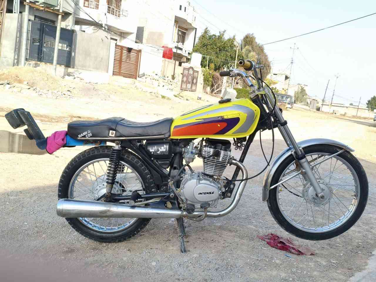 السلام عليكم دراجة انتنس حربي موديل 23 كاملة ما بيهة اي نقص وحش بل شارع شلعة ومعدل دراجة لا نضوح ولا تنقيص ولا تبخير مكينة مفتوحة مبدل والفات 01 الاصلي بيهة زنون بومة شغال وما ناقصهة اي شي سعر 400 وبيهة مجال متواجد خاص لو اتصل عل رقم ***********
