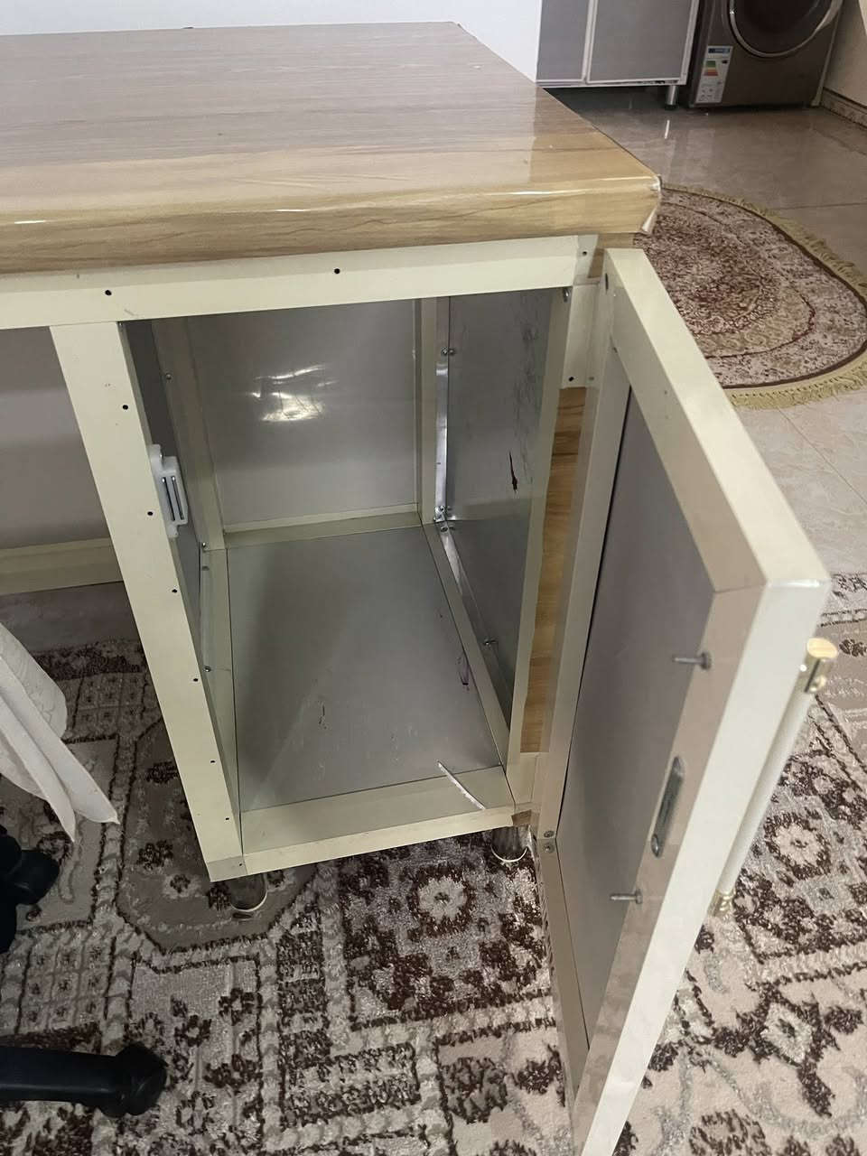 مكتبه الامنيوم مع كرسي. البيع 70بي مجال


**إذا كنت صاحب هذا الإعلان وتريد حذفه لأي سبب، رجاءا أرسل رسالة إلى الدعم الفني**