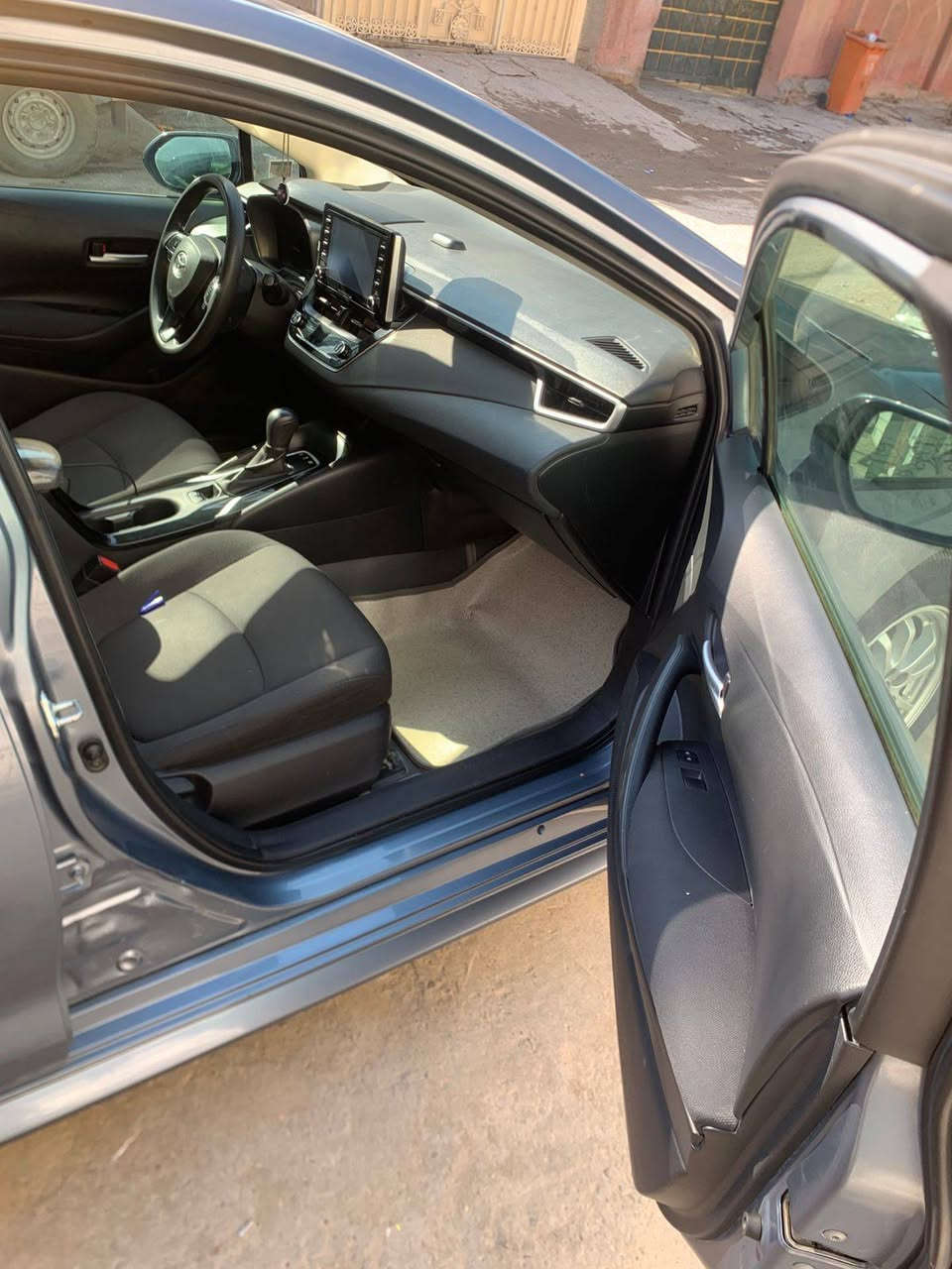 تويوتا كورلا هايبرد
الموديل 2021  الون سمائي بحري
مرقم بابل مشروع وطني بسمي عنواني بغداد 
المواصفات الهايبرد
بصمة تشغيل 
بصمة ابواب 
رادار امامي 
حجر صالنصة بلادي
شاشة ابل كار بلي 
تحكم استيرن 
تحديد مسار 
نظام اوتو هولد
ثلاث انظمه للقياده
سايد بريك بصمة 
قيادة ذاتية
المحرك: 1.8L اربعة سلندر
 لايتات زينون حاجب LED
 كامرة خلفية اصل 
سستم صوت
نظام ABS مانع انزلاق 
بچم كبس شركة
صور الحادث مرفقة مع المنشور 
تبديل بابين اصليات مال شركة نفس اللون

السعر 130 وبيها مجال 

بغداد حي اور جامع الفردوس

***********
