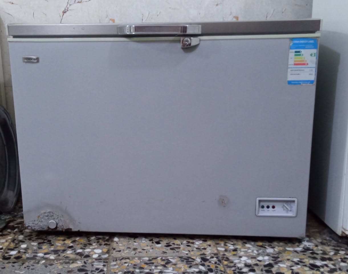 السلام عليكم مجمده للبيع نظيفه حي نظيفه شغاله 250 وبيها مجال مكاني نعمانيه حي الحسين قرب موسى المختار ***********
