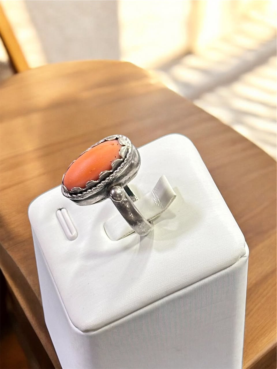 محبس    
صناعة يدوية 
-  فضة عالية /  925
- نوع الحجر  / حجر طبيعي نوع ( مرجان )
- العنوان / بغداد / الكرادة / حي الوحدة . شارع سلمان فائق  (  مجمع بازار انتيك بغداد )  
   الطابق الاول  
  للاستفسار اكثر الاتصال لاستفسار اكثر الاتصال 
  ***********        
  *********** 
واتس اب او فايبر او مراسلة الصفحة.
