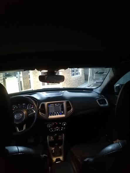 السلام عليكم
للبيع سيارة: جيب كومباس  2021

•الضرر: صبغ البنيد فقط  وصور حادث امريكا موجوده بالمنشور

•الرقم: اربيل  تحويل ثاني يوم 

مكفولة من الشاصي و اللغد 

•المواصفات :

▪️المحرك: 2.4L (اربعة سلندر)تنفس طبيعي المرغوب 

▪️ ماشيه 79

▪️ويل كب  مع طقم تايرات جديد

▪️بصمه تشغيل 

*  بصمه ابواب 
* 
▪️تشغيل عن بعد

▪️كامرة خلفية دواره

ماوس تحكم فور ويل٤ انضمه قياده 
اشاير بلمري

▪️كشنات السيارة جلد 

▪️تدفئة وتبريد لكشنات المقدمة ستيرن تدفئه 

▪️شاشة 

▪️تبريد قطعتين امامي وخلفي

▪️سايد بريك دكمة

▪️سستم صوت

▪️تحكم ستيرن جهتين بلوتوث وحاكية وكروس سرعة وتحكم صوت 

▪️نظام ABS مانع انزلاق

السياره كامله وما ناقصها شي

 ▪️اوتو ستوب وبعد مواصفات 
الضرر فقط البنيد بي صبغ 

سعر 145  وبيها مجال 

مكان السيارة البصره الدير

***********
