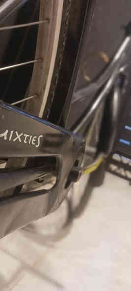 السلام عليكم عندي بيسكل للبيع بيسكل نضيف فول رزانه موديل 16 سعر 75بي مجال مكاني  كركوك طريق بغداد يم بولي ڤارد الرقم ***********💯
