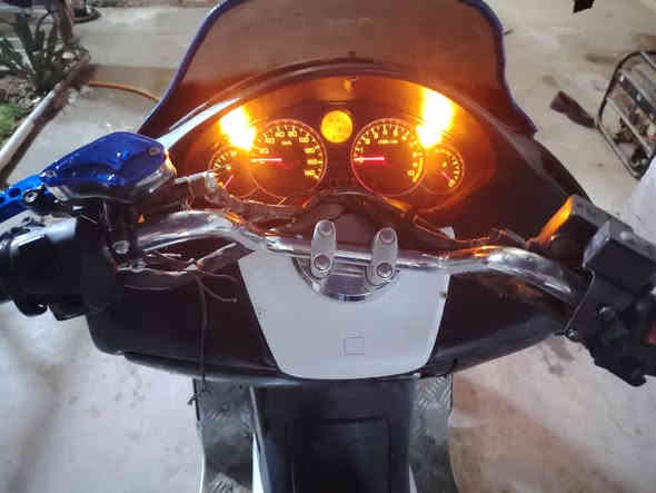 فورزه صفر 8 للبيع  كوم حديد كوم حديد
السعر 350 الف 
مكان الديوانيه مركز
للستفسار***********
